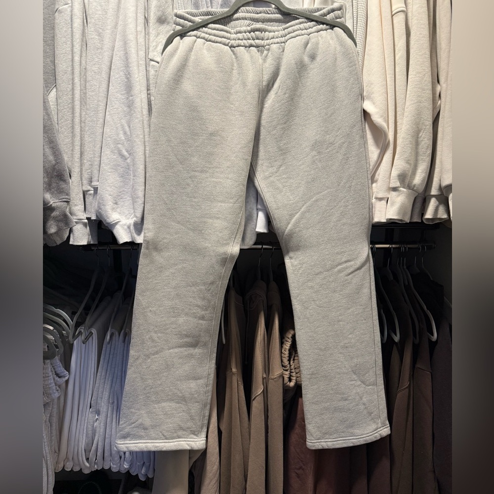 Akimbo Sweatpants
